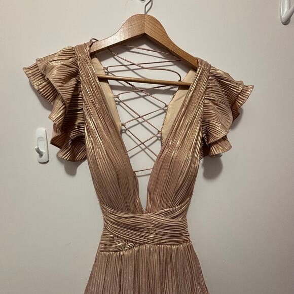 Mac Duggal Ruffle Tiered Criss Cross Lace Up Gown Gold Layered Evening Size 4 - Picture 3 of 9